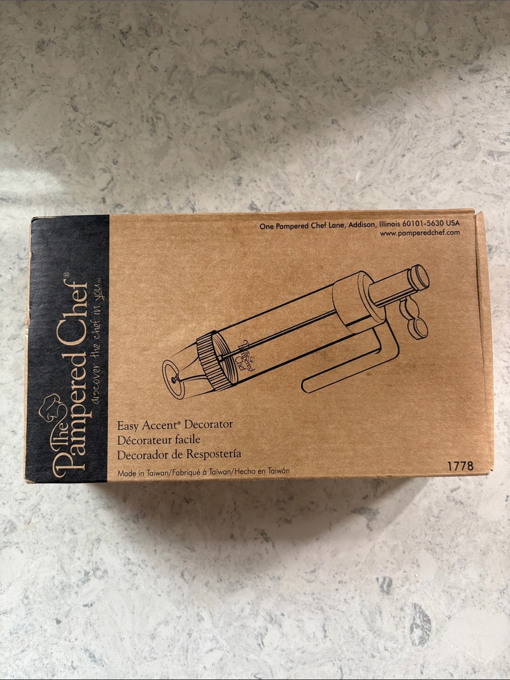 New Pampered Chef Easy Accent Decorator 1778